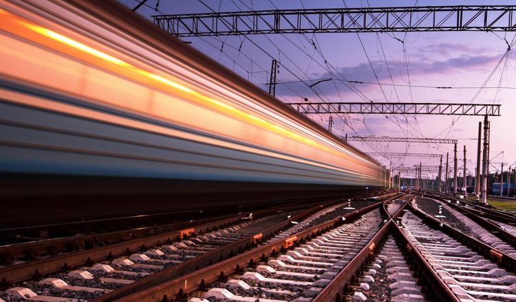 As safety standards continue to evolve, one major railroad saw an opportunity to automate root cause analysis using machine learning at scale.